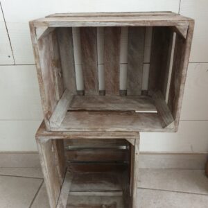 Caisse en bois cérusée