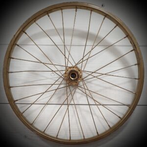 Roue de vélo dorée