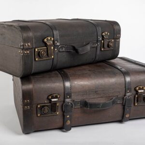 Valise en bois brune