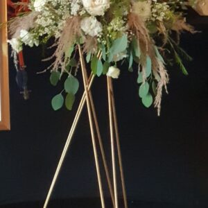 Support pour fleurs doré
