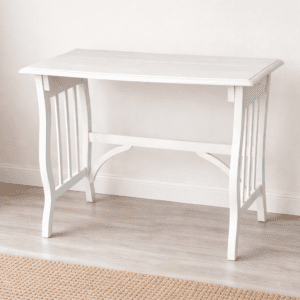 Table en bois blanc
