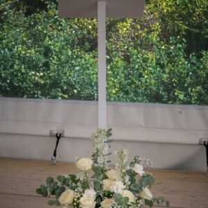 Pupitre en bois blanc