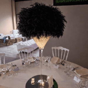Boules de plumes noire
