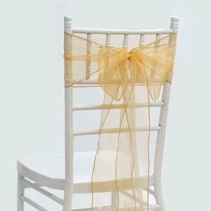 Nœud de chaise en organza doré