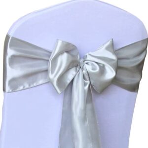 Nœud de chaise en satin gris clair