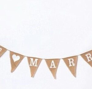 Guirlande en toile de jute "Just Married"